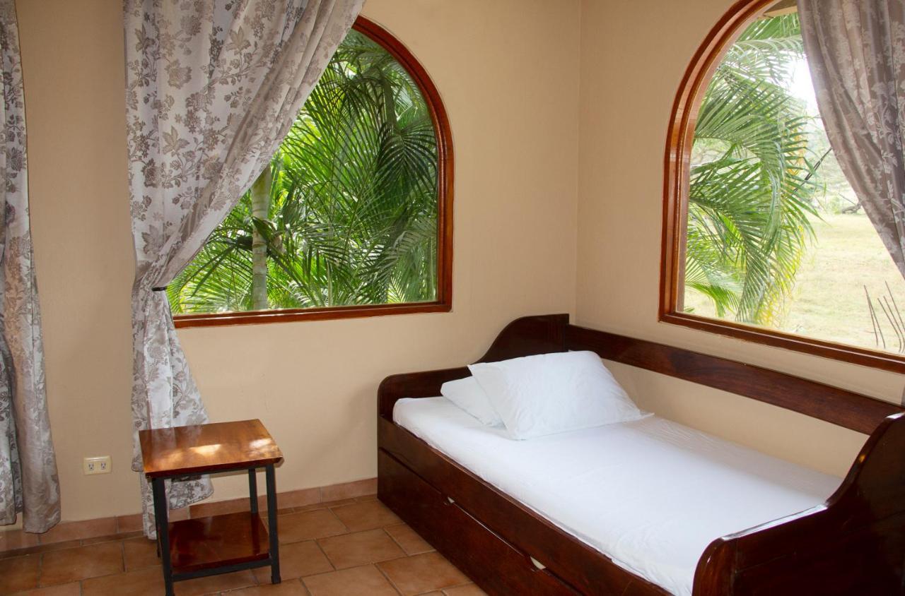 Hotel Costa Coral Tambor  Exterior photo